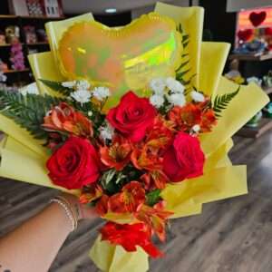 Buquê Três rosa e Balão